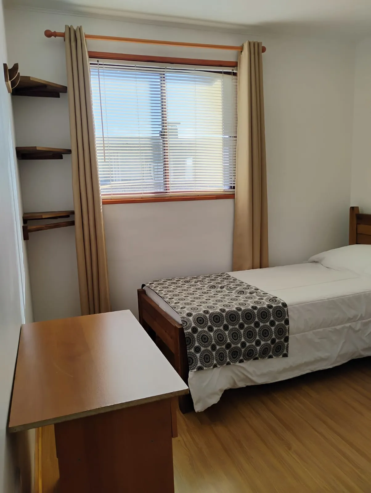 Cama amoblada